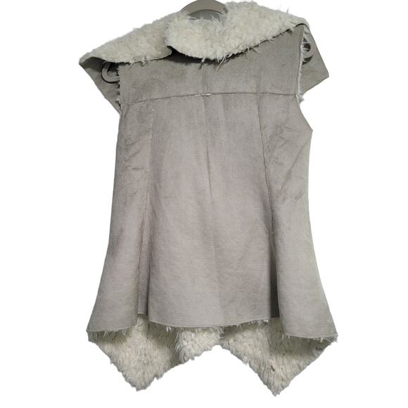 NWT JKT Vegan Sheepskin Vest Anthropologie Tan Pockets Hook and Eye Size XS - Picture 6 of 10
